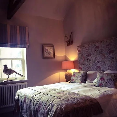 Inn Plum & Partridge