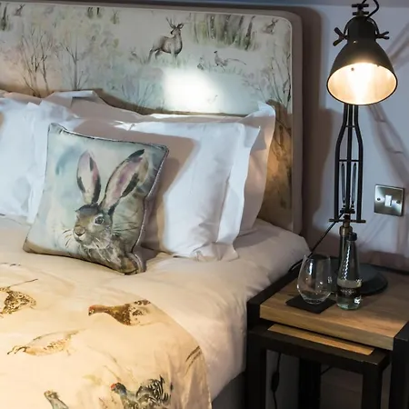 Plum & Partridge Inn *