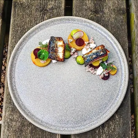 Plum & Partridge Värdshus *